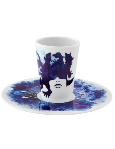 Tasse et sa soucoupe bleu et blanche avec motifs abstrait