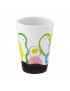 Tasses avec petits personnages multi couleurs dessus