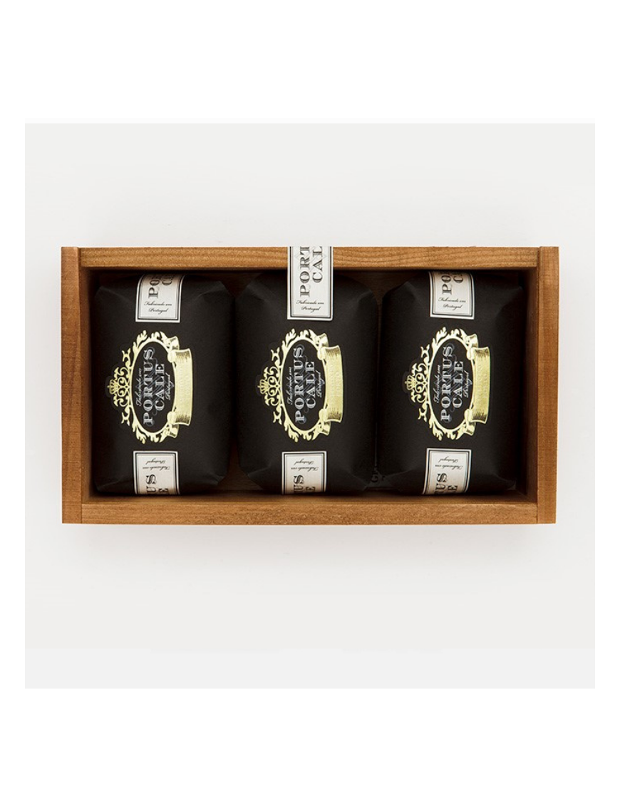 Lot de 3 savons Ruby Red de Portus Cale Castelbel dans un étui en bois